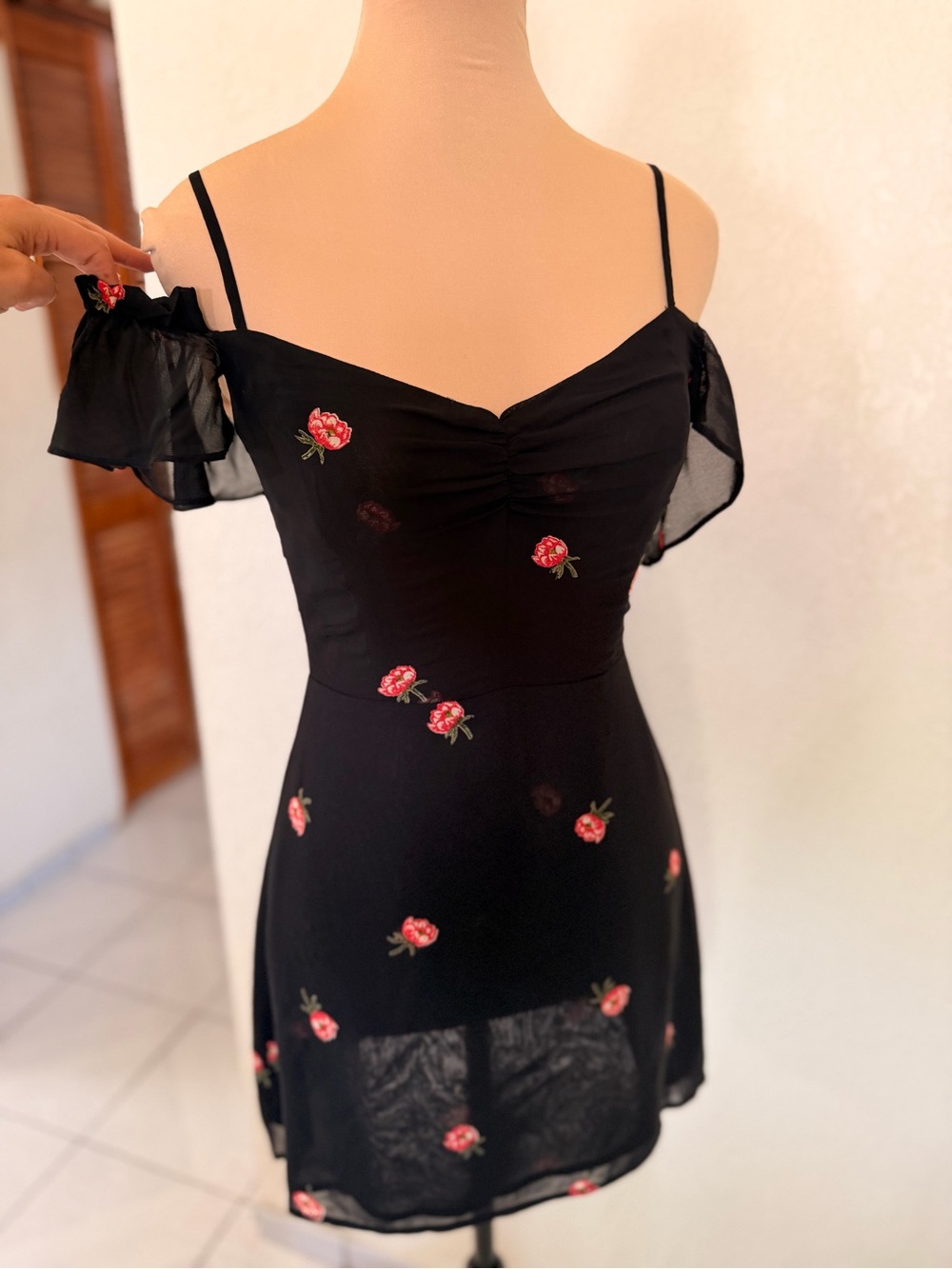 Reformation Ruffle Sleeve Mini Dress - Picture 2 of 6